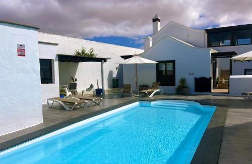 Nazaret Villa | Nazaret Villa with heated pool