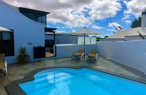 Nazaret Villa | Nazaret Villa with heated pool