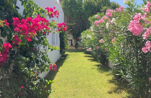 Estepona Villa | nDesigner Villa - Private pool - Families/Beach + Marina + Golf 5 min drive