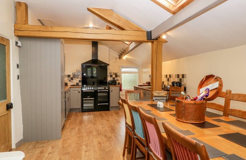 Waberthwaite Cottage | NEAR BANK COTTAGE, pet friendly, with hot tub in Waberthwaite