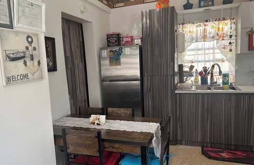 Guayanilla House | !Near by Casinos,restaurants bars Museums shopping center …best beaches!