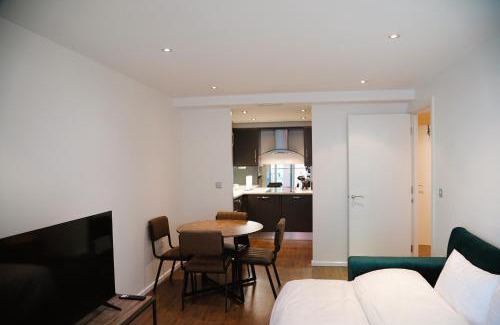 Docklands Apartment | near Canary Wharf London O2 Arena Apartment