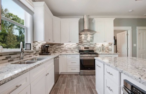 Gulfport House | Near Downtown & Beach/Luxury Linens/Chic Beach Cottage Retreat 5 Star Stay