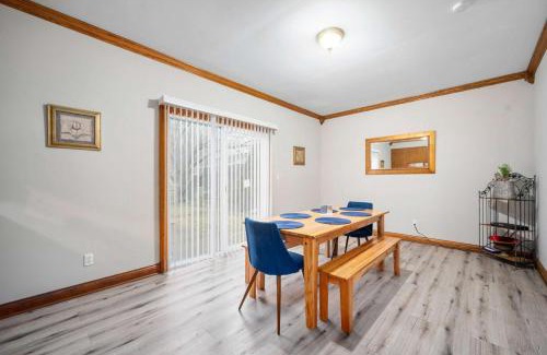 Acton House | Near Downtown Modern Interior - Chapel Hill Charm