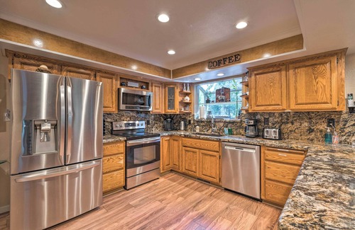 Glencoe Cabin | Near Hiking Trails: Cabin w/Deck in Pioneer!