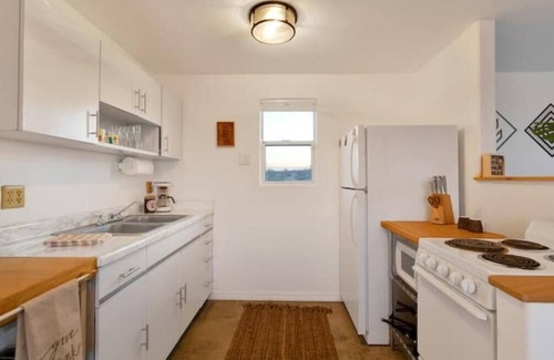 Twentynine Palms House | Near Joshua Tree Azalea Desert Escape Hot Tub