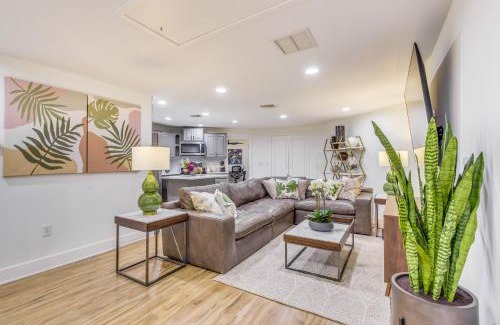 Clermont Apartment | Near Parks, Golf and More Peaceful Apt in Clermont!