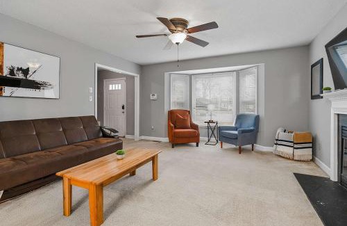 Southeast Raleigh House | Near Parks Trails & Downtown Raleigh Retreat
