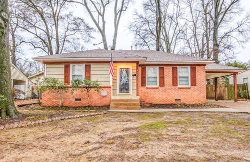 Memphis House | Near Parks, Zoo, & Downtown! Colonial Acres Abode