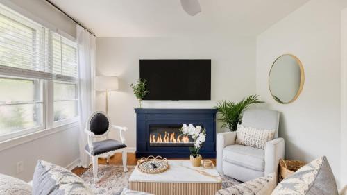 Old Village House | Near Sullivan’s Island Downtown w Outdoor Dining The Arsenal by AvantStay