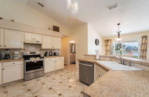 Sunridge Woods House | Near to Disney/Large Yard/Private pool/Quiet Community