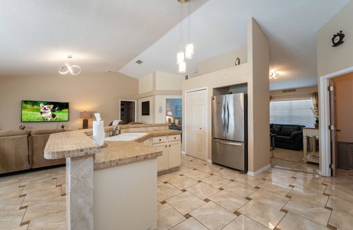 Sunridge Woods House | Near to Disney/Large Yard/Private pool/Quiet Community