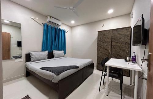 Manikonda Hotel | Nectar Living - Iris