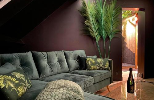 Pontault-Combault Apartment | Need'Amour - Suite chaleureuse
