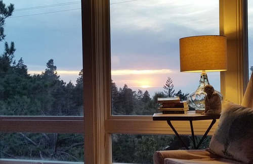 Manchester House | Need to get away? This is your home away from - everything!nSEAGLASS Irish Beach