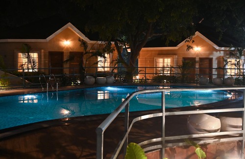 Pachmarhi Resort | Neelam Foresteria Resort