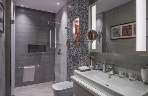 Lusaka Hotel | Neelkanth Sarovar Premiere