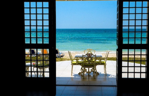 West End House | Negril Beach Villa - you can't buy love, but you can rent paradise!
