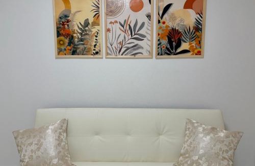 Saeki Ward Hotel | Neighbor's Hotel 楽々園