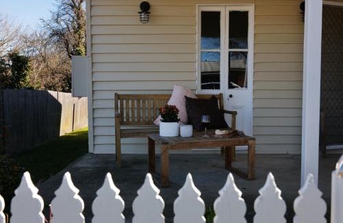 Braidwood House | Nelly's Cottage Braidwood