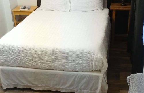 Sheridan House | Nelson Inn - Heritage-C