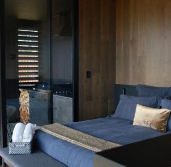 Inman Valley Villa | Nest & Nature