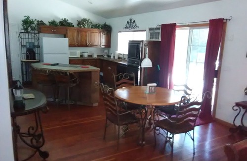 Three Rivers Cottage | Nestled Between Sequoia Nat'l Park & Lake Kaweah - Riverfront 3 Acre Estate