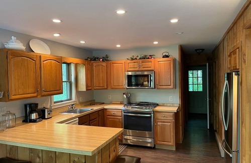 Wilmington House | Nestled in the Woods of Chimney Hill-Very Close to Wilmington VT/Mt Snow