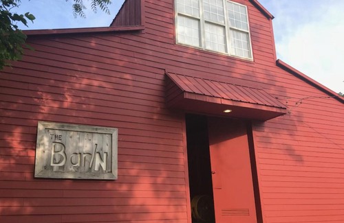 Fontana Bed & Breakfast | Netherfield Natural Farm