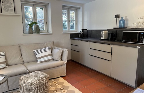 Utting am Ammersee Apartment | NEU ab März 2024: Ferienwohnung im Historischen Bertolt Brecht Haus in Seenähe