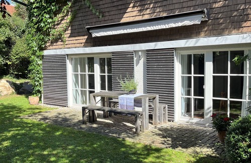 Utting am Ammersee Apartment | NEU ab März 2024: Ferienwohnung im Historischen Bertolt Brecht Haus in Seenähe
