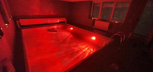 Uedesheim House | Neusse Ferienwohnung mit Schwimmbad