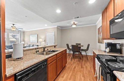 Reno/Tahoe Airport Apartment | New 1BR Apt Heated Pool, Spa, & Sauna