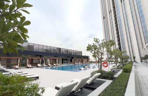 Old Dubai Apartment | New 1BR in Creek Island with Balcony, Pool & Gym
