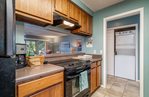 Rockwell Condo | NEW! 2/2 lakefront condo with spectacular views!