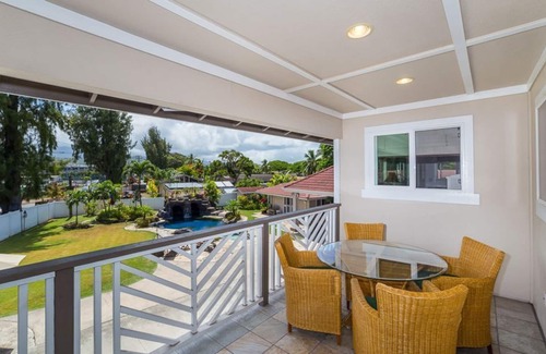 Kailua Cottage | New 2Bd/2Ba, Steps To Beach, Luxury Kitchen,bathroom, Living Room And Pool!