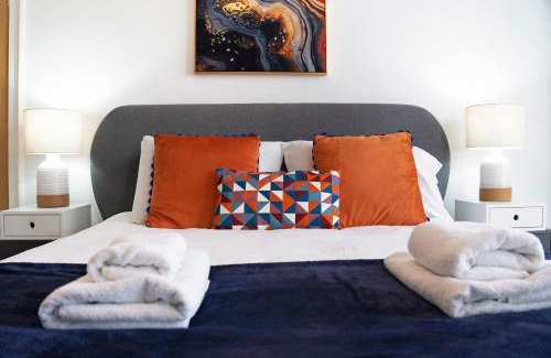 Heaton House | New! 2BR in Biddlestone road