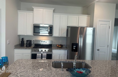 Aiken House | New 3-bed 2bathhouse near hospital, USCA ,Downtown Aiken & Stableview