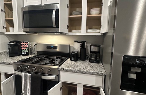 Aiken House | New 3-bed 2bathhouse near hospital, USCA ,Downtown Aiken & Stableview