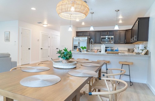 Northside House | *New 4 bdrm home* minutes from JAX Intl. airport!