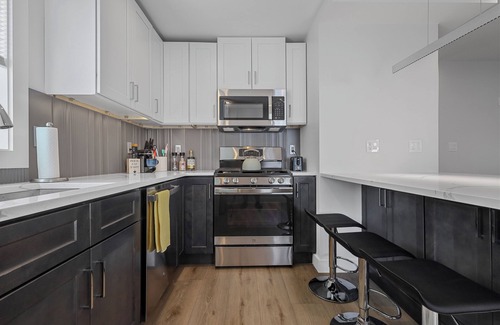 Ward Two House | NEW 9BR6Bth Parking MIT Harvard Boston Walk to T
