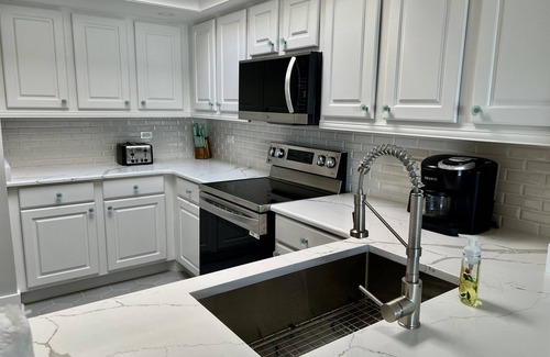 Briarcliffe Acres Condo | New! A True Penthouse-15th Floor-Panoramic View-Gorgeous Furnishings & Upgrades!