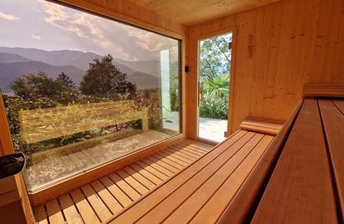 Gargazzone Apartment | New Accommodation "Videre Lodge Double Room" with Mountain View, Wi-Fi & Terrace