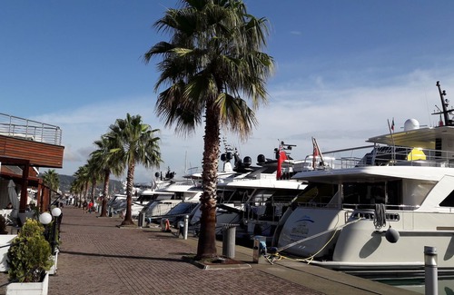 San Terenzo Apartment | New and cozy apart on the sea: Beach -5 Terre-trekking-excursions- relax