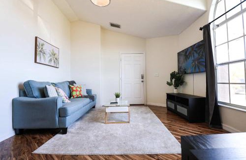 Buena Ventura Lakes Apartment | New APT 15Min Drive Disney and Airport - Parks KingBed Pets