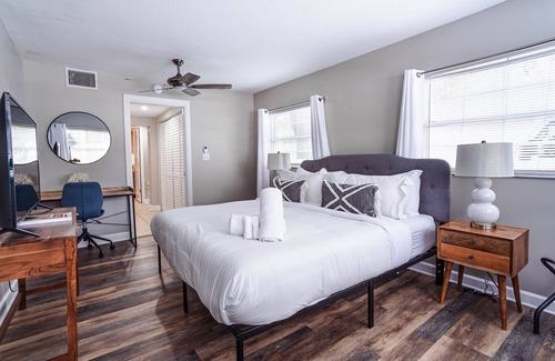 Ballast Point House | NEW! Bay Shore Breeze