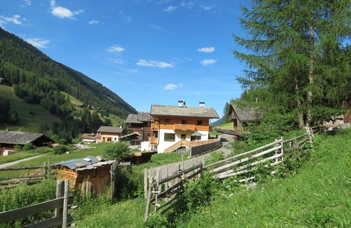 St. Gertraud Apartment | New bright vacation apartment to feel good in the mountains with a wonderful view