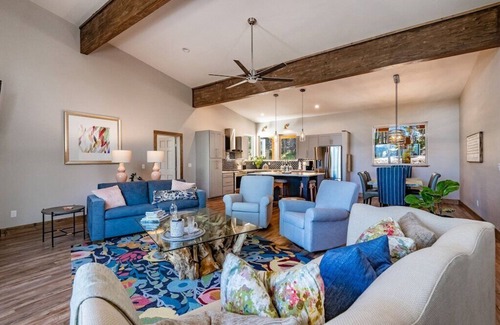 Angel Fire House | New build,3 king bedrms w/bathrm, gourmet kitchen, gorgeous views, quiet area
