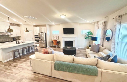 Morrisville House | New Build Cary 5 Bed + Loft