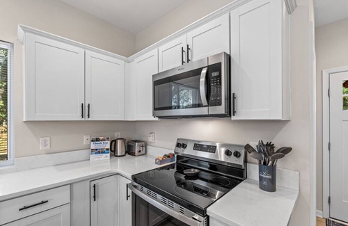 High Point House | New Build! Close to HPU & Furniture Market